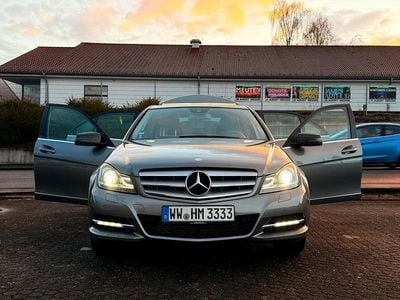 Gebraucht Mercedes C250 204 PS (150 kW) 2011 Gold Limousine