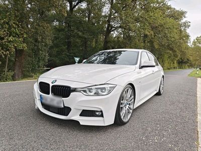 gebraucht BMW 330 F30 d LCI Sport-Aut. M-Paket ACC Navi-NBT LED H&K 19" H&R