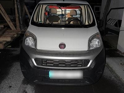Gebraucht Fiat Fiorino 75 PS (55 kW) 2017 Weiß Van / Kleinbus