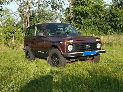 Gebraucht Lada Taiga 83 PS (61 kW) 2020 Braun SUV