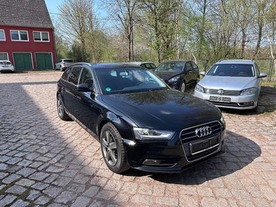 Gebraucht Audi A4 Attraction 150 PS (110 kW) 2013 Schwarz Kombi