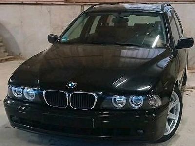 BMW 525