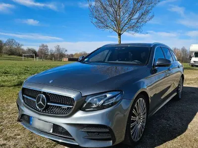 Gebraucht Mercedes E250 AMG line 211 PS (155 kW) 2016 Grau Kombi