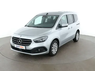 Gebraucht Mercedes T180 Progressive 116 PS (85 kW) 2022 Grau Van / Kleinbus