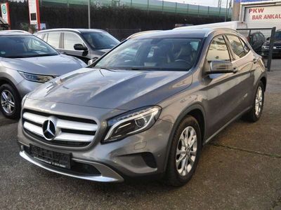 gebraucht Mercedes GLA200 (CDI) d Urban**AHK-Navi-Xenon-PDC**