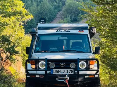 Gebraucht Toyota Land Cruiser 131 PS (96 kW) 2000 Weiß SUV
