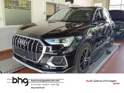 Gebraucht Audi Q3 Comfort 150 PS (110 kW) 2022 Schwarz SUV