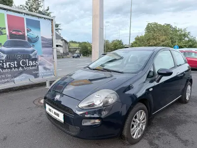 Gebraucht Fiat Grande Punto 70 PS (51 kW) 2012 Blau Kleinwagen