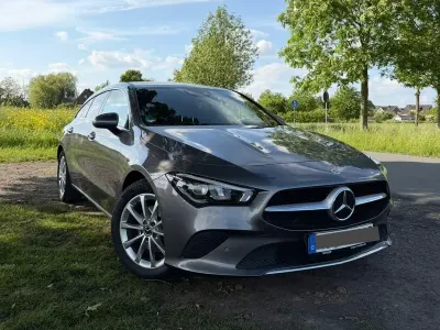 Gebraucht Mercedes CLA180 Shooting Brake 136 PS (100 kW) 2022 Grau Kombi