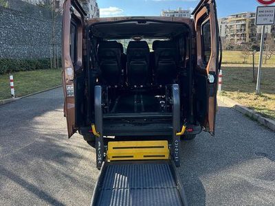 Gebraucht Renault Trafic 95 PS (69 kW) 2016 Braun Van / Kleinbus