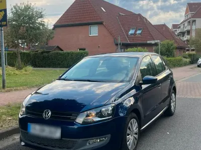 Gebraucht VW Polo 60 PS (44 kW) 2010 Blau Kleinwagen