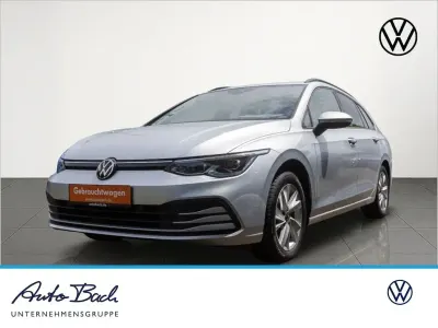 Gebraucht VW Golf VIII Life 150 PS (110 kW) 2021 Silber Kombi