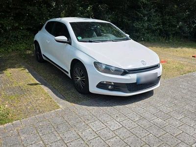 Gebraucht VW Scirocco 140 PS (102 kW) 2009 Weiß Coupé