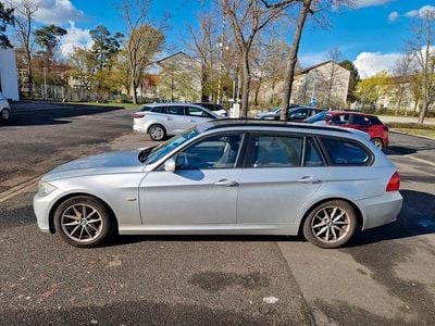 Second-hand BMW 318 Sport Line 143 CP (105 kW) 2010 Argintiu Break