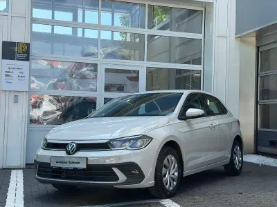 Gebraucht VW Polo Life 95 PS (69 kW) 2024 Grau Kleinwagen