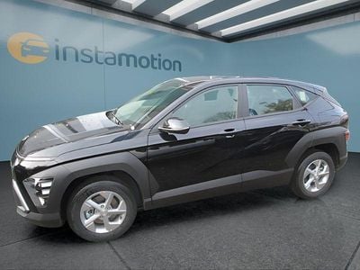 Neu Hyundai Kona Select 116 PS (85 kW) 2025 Schwarz SUV