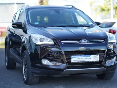 Second-hand Ford Kuga Titanium 150 CP (110 kW) 2015 Negru SUV