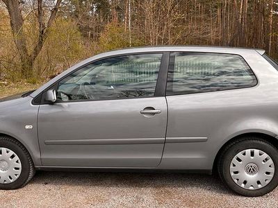Gebraucht VW Polo 75 PS (55 kW) 2004 Grau Kleinwagen