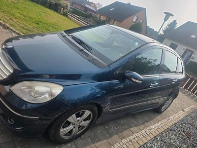 Gebraucht Mercedes B180 109 PS (80 kW) 2006 Blau Van / Kleinbus