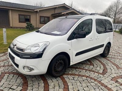 Gebraucht Citroën Berlingo SELECTION 92 PS (67 kW) 2012 Weiß Van / Kleinbus