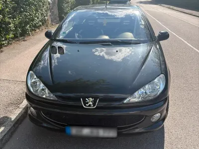 Gebraucht Peugeot 206 CC 109 PS (80 kW) 2006 Schwarz Cabrio