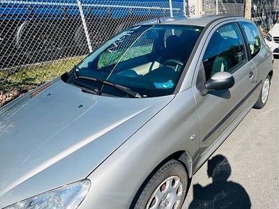 Usata Peugeot 206 60 CV (44 kW) 2005 Grigio Utilitaria