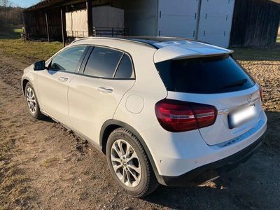 gebraucht Mercedes GLA200 DCT -