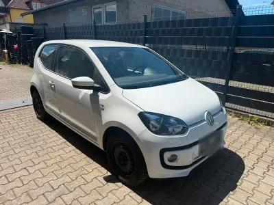 Gebraucht VW up! CLUB 60 PS (44 kW) 2016 Weiß Kleinwagen