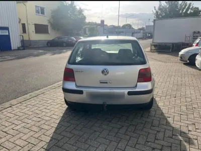 Gebraucht VW Golf IV 75 PS (55 kW) 2000 Grau Kleinwagen