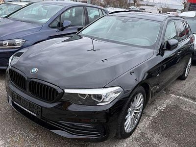 Gebraucht BMW 520 Sport Line 190 PS (139 kW) 2017 Schwarz ii/bonnet fluid black Kombi