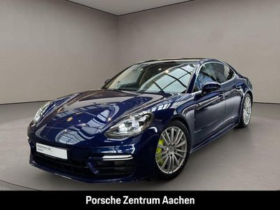 Porsche Panamera 4