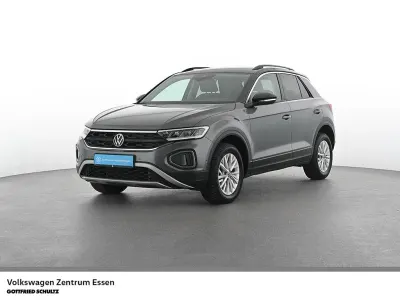Second-hand VW T-Roc Life 110 CP (80 kW) 2023 Gri SUV