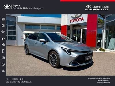 Gebraucht Toyota Corolla Basis 197 PS (144 kW) 2024 Shimmering silver Limousine