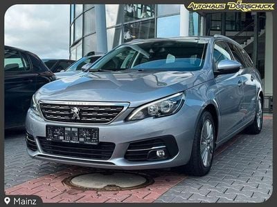 Usado Peugeot 308 SW Allure 131 HP (96 kW) 2021 Cinzento Carrinha