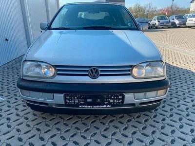 Gebraucht VW Golf 90 PS (66 kW) 1994 Silber Cabrio