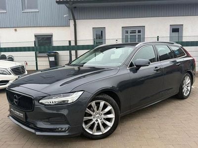 Gebraucht Volvo V90 Momentum 150 PS (110 kW) 2020 Grau Kombi