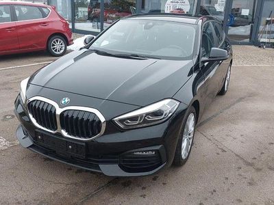 Schwarz Gebraucht 2024 BMW 118 Advantage Kleinwagen | 24.990 € (Fairer Preis)