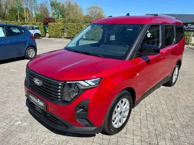 Gebraucht Ford Tourneo Courier Titanium 125 PS (91 kW) 2024 Fantastic red tc Van / Kleinbus