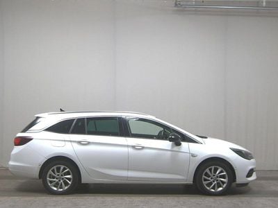Second-hand Opel Astra Elegance 122 CP (89 kW) 2021 Alb Break