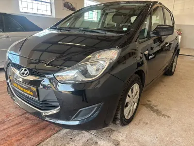 Gebraucht Hyundai ix20 Classic 90 PS (66 kW) 2013 Schwarz Kleinwagen