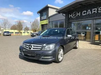 Gebraucht Mercedes C220 Avantgarde 170 PS (125 kW) 2013 Grau Limousine