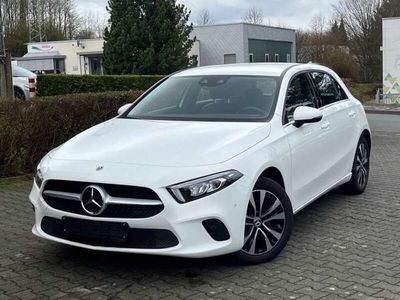 gebraucht Mercedes A250 e Navi LED AHK MBUX PDC 1.Hand