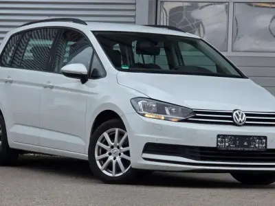 Gebraucht VW Touran 150 PS (110 kW) 2017 Weiß Van / Kleinbus