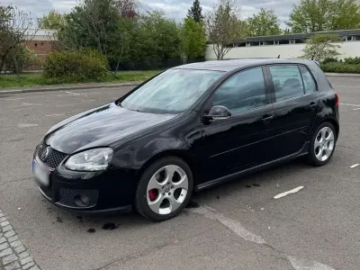 Second-hand VW Golf IV GTI 200 CP (147 kW) 2005 Negru Berlinǎ