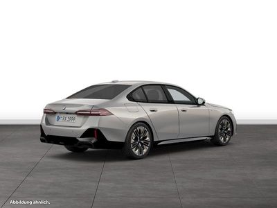 Grau Gebraucht 2025 BMW 520 M Sport Limousine | 59.370 € (Teuer)