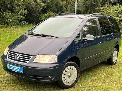 Gebraucht VW Sharan Highline 116 PS (85 kW) 2009 Blau Van / Kleinbus