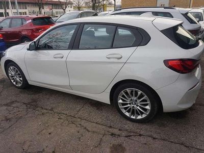 Gebraucht BMW 116 Advantage 116 PS (85 kW) 2020 Alpinweiss iii Kleinwagen