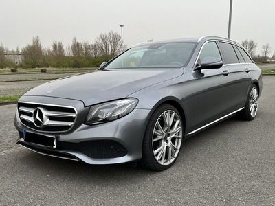 gebraucht Mercedes E220 d 4MATIC T Autom. -