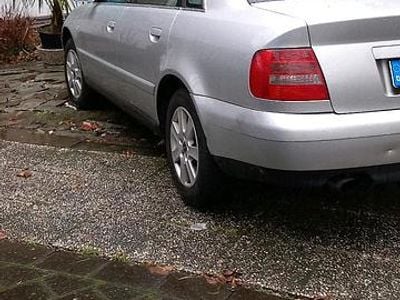Gebraucht Audi A4 125 PS (91 kW) 1999 Silber Limousine