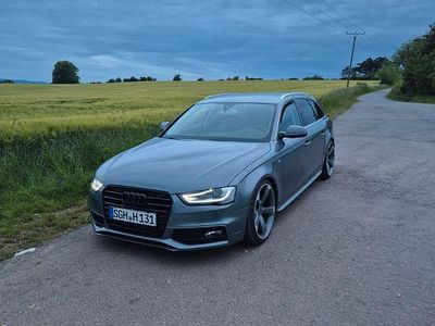 Używany Audi A4 S-Line 170 KM (125 kW) 2015 Szary Kombi